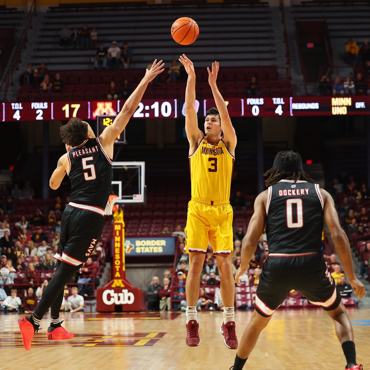 GopherMBB's tweet photo. 2nd Half Starts NOW

📺 B1G+ 

 #TeamTogether https://t.co/F3ForgLPFQ