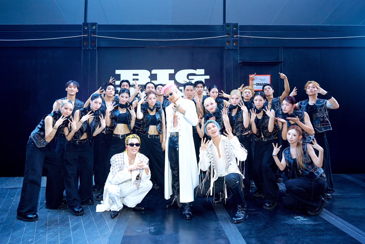 leehyxnkwon's tweet photo. #2026MAMAVOTE #BIGBANG 
빅뱅 화이팅🖤🖤🖤 I vote for BIGBANG✨ https://t.co/RQaWBJBosS