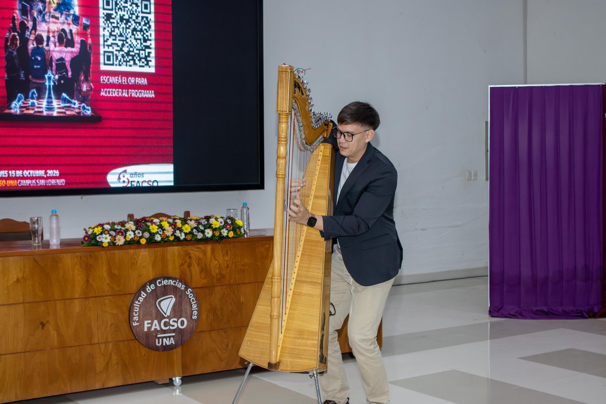 FacsoUna's tweet photo. 🟣 #SemanaFACSO | La FACSO-UNA realizó el VIII Foro de Ciencias Sociales, con la conferencia magistral del Dr. Ricardo Antunes sobre las transformaciones del mundo del trabajo y la uberización.

#FACSOUNA #SomosDeLaUNA #OreUNAPegua https://t.co/gXPg21CB8L