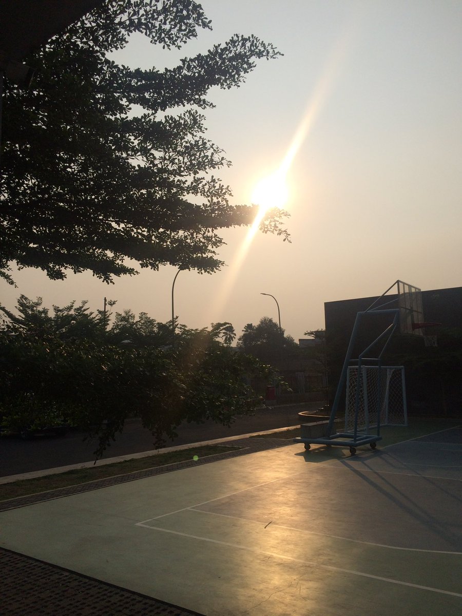 sheshkhai's tweet photo. bbrp hasil jepretnyaa, ini ga aku pakein filter apapunn https://t.co/Xb6JLZJB0U