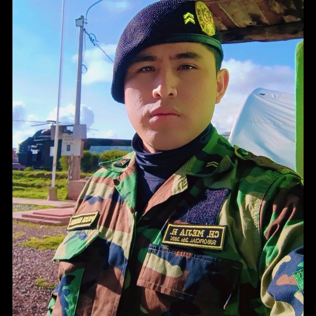 tteonovak's tweet photo. PERUVIAN MILITAR STRAIGHT FILES / MILITAR HETERO ENGAÑADO 

DM PRICE 

MORE SOON  #str8 #str8bait #baited #straight #straightbait #baitedboys #str8baited #straightbaited #hetero #gay #trans #married #heteroengañado #heterovergón #verga #engañado #heterocurioso #bisexual #militar https://t.co/OtRbsO787W