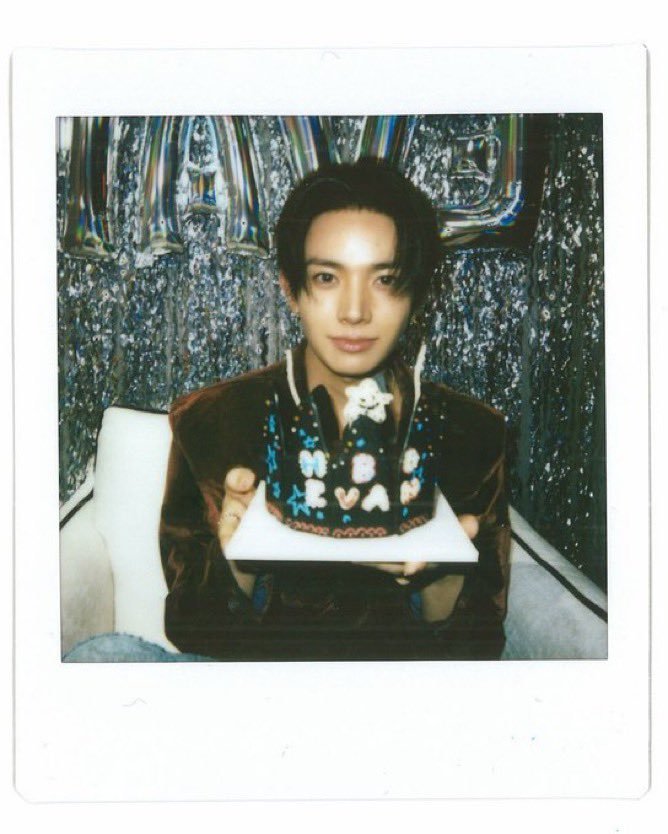 sarasilveira_'s tweet photo. :Β¨ Β·.Β· Β¨: β β
`Β· . π«π€πππβ€οΈπβ¨οΈ
#HAPPYBIRTHDAYEVAN #EVAN
#HAPPY_EVAN_DAY #EVANDAY
#μλ° #HEESEUNG #ν¬μΉ @h_evva_n https://t.co/xf5k9KGohl