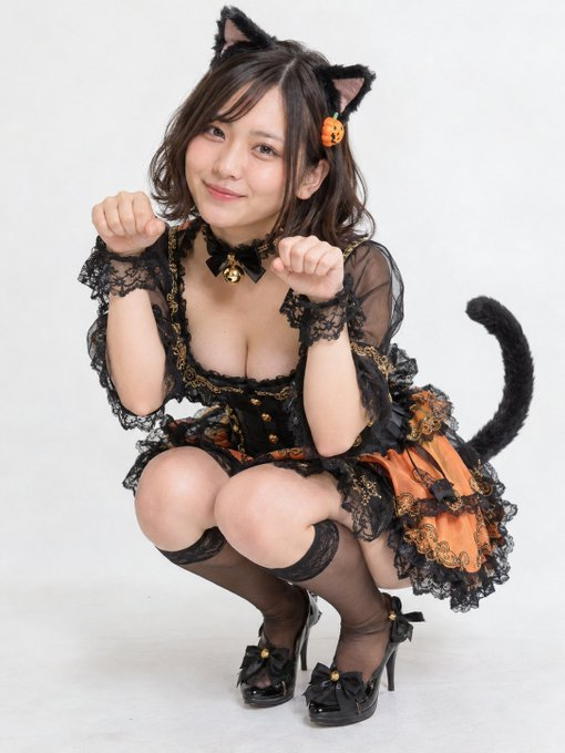 DeamonWeb's tweet photo. ハロウィン撮影会  かわいい衣装をお借りしていろんな女の子に着てもらったら、 想像以上に可愛すぎた…  みんなは何枚目の子が好き？  #ハロウィン #コスプレ #撮影会 https://t.co/c2zcHaYmDm