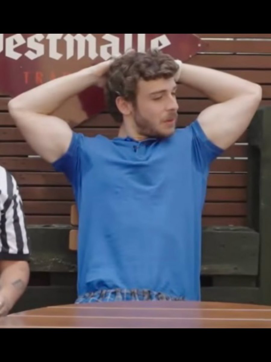 smooshdummy's tweet photo. There’s just something about a buff guys arms and pits https://t.co/WyIJGSlTEH