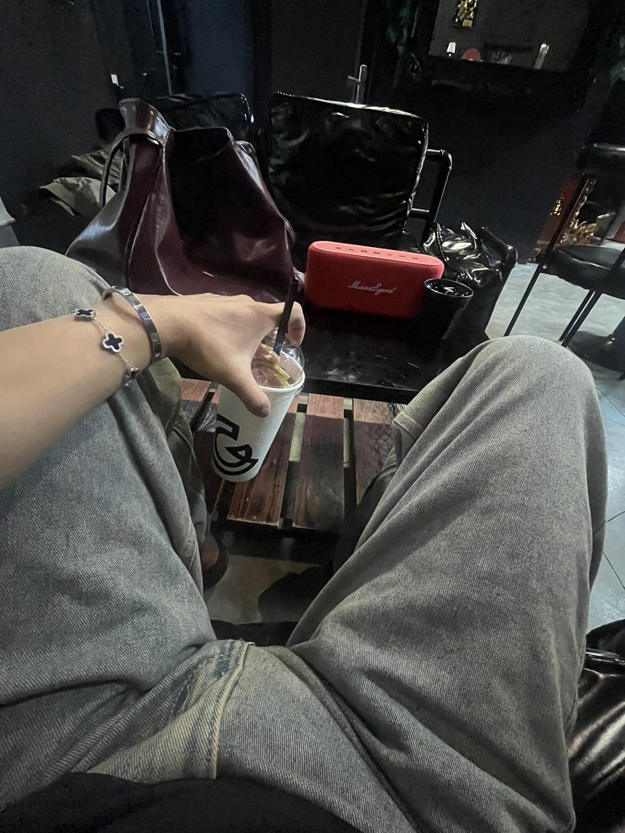 tytrang10's tweet photo. Đó giờ toàn làm tình với top . Còn trai thẳng chưa thử bao giờ . Không biết quan hệ có mod như quan hệ với top không ta . 
Gò dầu trãng bàng bến cầu. Làm quen chịch chọt gì đi. https://t.co/5e3DAJ0WYW