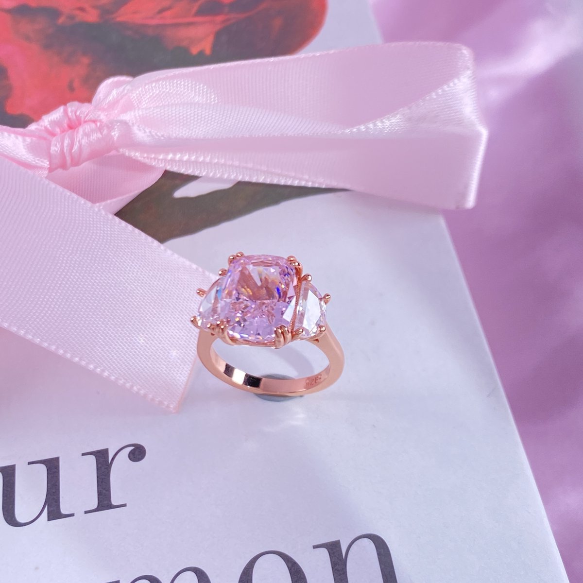 sayabling's tweet photo. Your forever deserves a little pink magic. 💎
Learn more https://t.co/UInjfQwekX

#PinkSapphire #PinkSapphireRing #ThreeStoneEngagementRing #EngagementRing #CushionCut #PinkGemstone #UniqueEngagementRing #LuxuryBridal #FineJewelry #RomanticJewelry #AlternativeEngagementRing #gift https://t.co/hOQQApbsP3