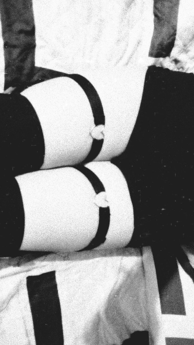 Jak_clover's tweet photo. Quiero q meta su verga en mis piernitas y me las folle https://t.co/3Q2yDhlYip
