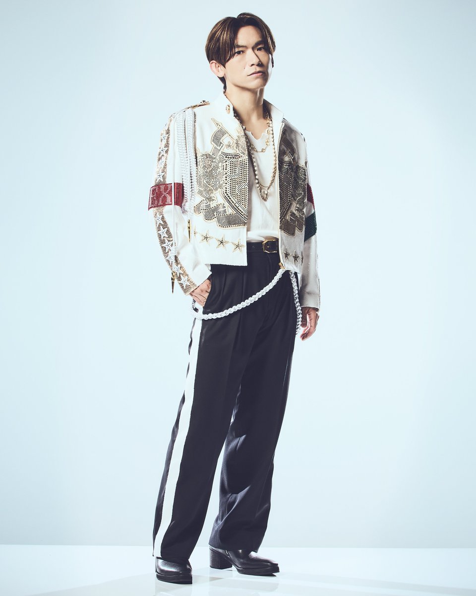 EXILE_Staff's tweet photo. 𝐄𝐗𝐈𝐋𝐄 𝐏𝐀𝐑𝐓𝐘 𝐓𝐔𝐍𝐄 - 𝐁𝐄𝐒𝐓 𝐒𝐄𝐋𝐄𝐂𝐓𝐈𝐎𝐍 -
（𝟐𝟓𝐭𝐡 𝐀𝐧𝐧𝐢𝐯𝐞𝐫𝐬𝐚𝐫𝐲 𝐃𝐞𝐥𝐮𝐱𝐞 𝐄𝐝𝐢𝐭𝐢𝐨𝐧）
- 𝐍𝐞𝐰 𝐀𝐫𝐭𝐢𝐬𝐭 𝐏𝐡𝐨𝐭𝐨 -

#EXILENAOTO

2027/1/1 Release
▼PARTY TUNE - BEST SELECTION -（25th Anniversary Deluxe Edition）
🔗https://t.co/bvboDCiKHF

ーーー

#EXILE25年の集大成
いよいよ熱狂のステージへ🔥

EXILE 25th ANNIVERSARY BEST LIVE
LDH PERFECT YEAR 2026 開催！

🗓️11/14(土)15(日)  
      ベルーナドーム(埼玉)
🗓️12/5(土)6(日) 
      京セラドーム(大阪)

🎫一般販売受付中
・ticketbook
https://t.co/VOD49rDKYQ
・ローチケ
https://t.co/b2DbxmukSo
・ぴあ
https://t.co/yi19IrtDF0
・e+
https://t.co/5DEqPuCzt0

#EXILE25th
#EXILE_25thANNIVERSARY
#Gorgeous
#EXILE25年の集大成
#EXILE_PARTYTUNE