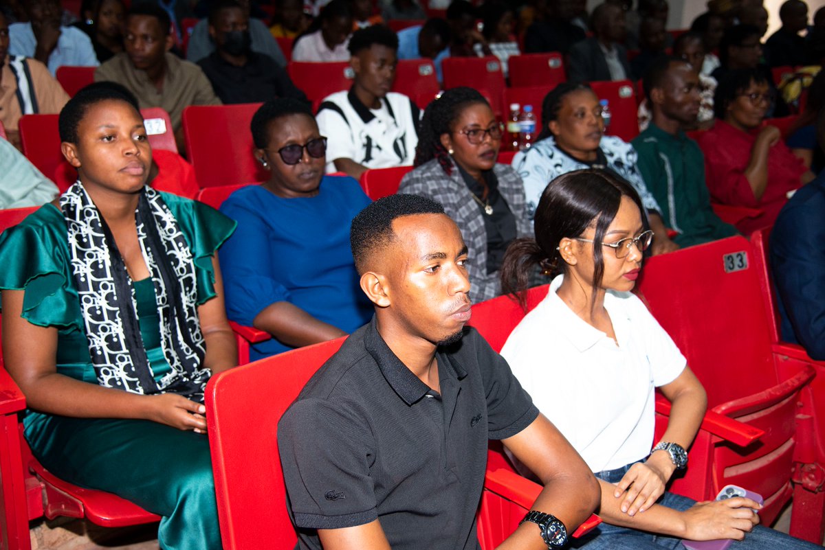 ThepeaceToday's tweet photo. “Learning about Rwanda’s past is more than an exercise in remembering history. It is a reminder of the dangers of blindly following authority, even when it means doing things one would otherwise reject,” Fidel Habiyaremye said....
#Unity #Resilience 
https://t.co/U9avBgnjdk https://t.co/8iwg6g85bF