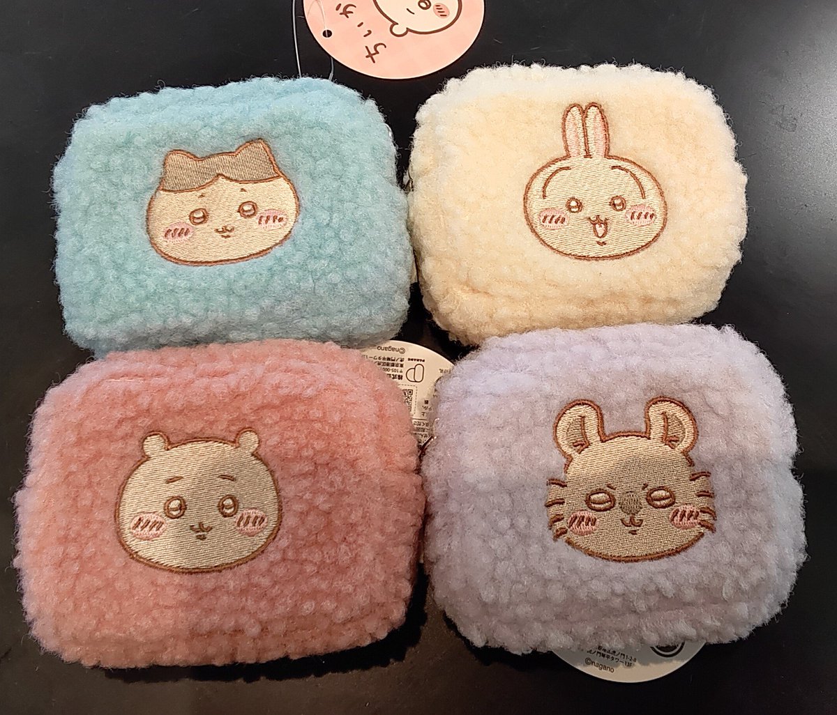 GP_SHINSAIBASHI's tweet photo. 入荷情報！！

『#ちいかわ カラビナつきもこもこポーチ』
絶賛稼働中です♪♪

#ゲームパニック心斎橋 #ゲーパニ #クレーンゲーム #UFOキャッチャー #アメ村 #大阪 #なんば #ゲームセンター https://t.co/doQxhLONfK