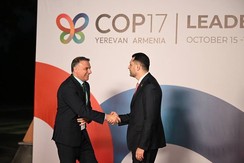 CyprusinArmenia's tweet photo. Քրիստոս Սենեկիսը մասնակցում է 🇦🇲առաջնորդների գագաթնաժողովին՝ ներկայացնելով Կիպրոսի նախագահին և վերահաստատելով հանձնառությունը կենսաբազմազանության համաշխարհային պաշտպանությանն ու պահպանմանը՝ ընդառաջ COP17-ին։

@Christodulides 
@CyprusMOA1 
@CyprusMFA 
@MFAofArmenia https://t.co/PZq8IGt0ed