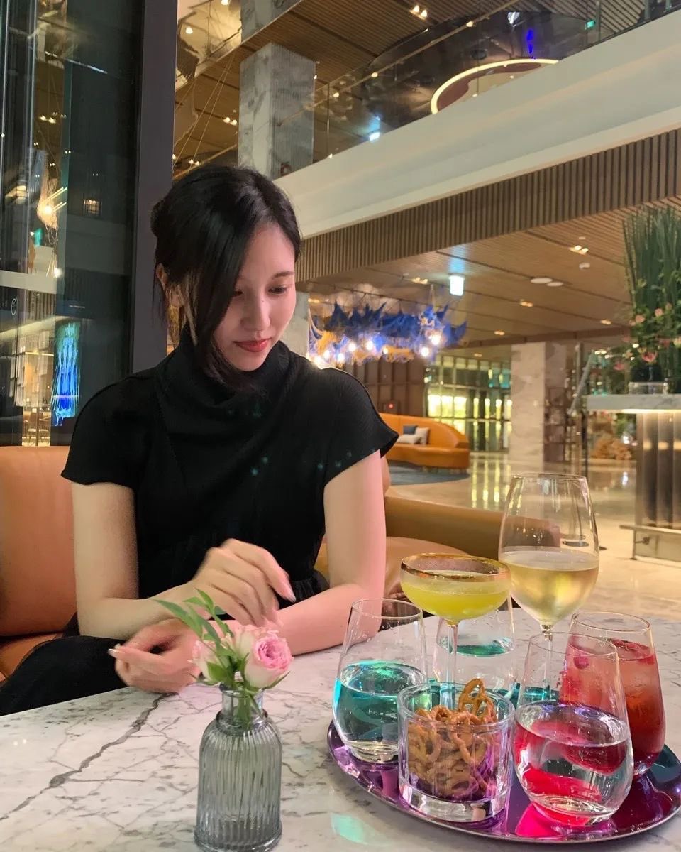 twicepic's tweet photo. Imagine mina as your girlfriend https://t.co/yujupBm6W9