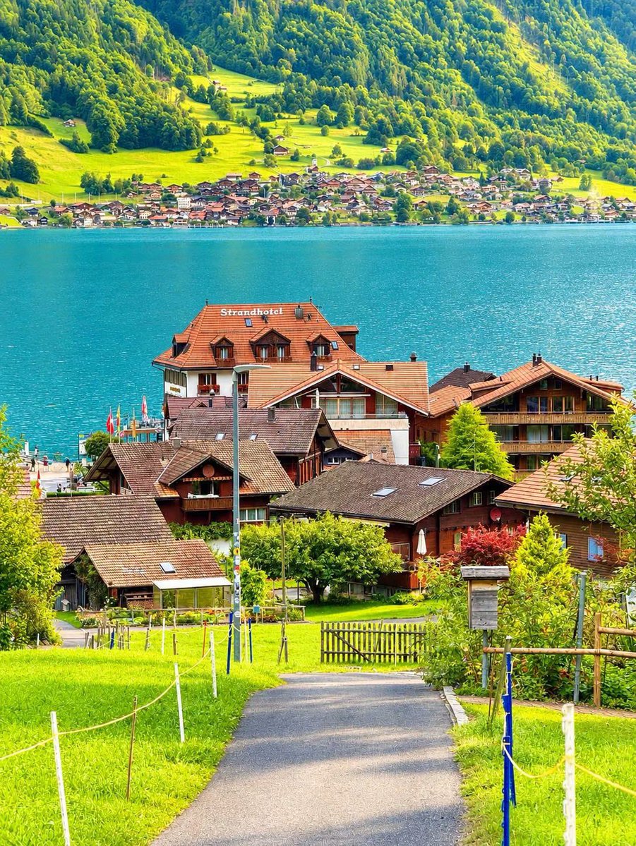 SeascapeNature's tweet photo. Beauty of Switzerland 🇨🇭 https://t.co/Cc7fDFj6uf