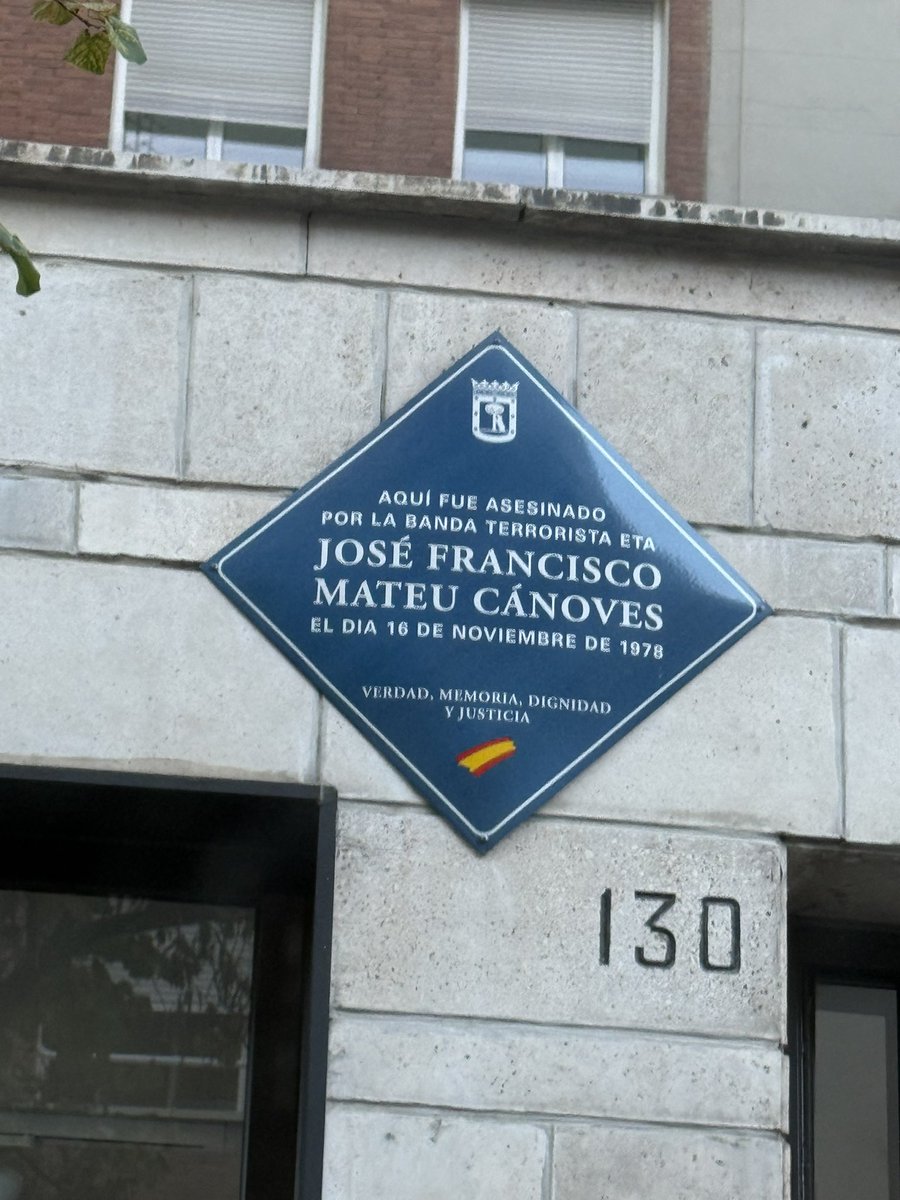 LocodlDividendo's tweet photo. ¿Este tipo de placas están por el País Vasco? https://t.co/rTqKyOaQSU