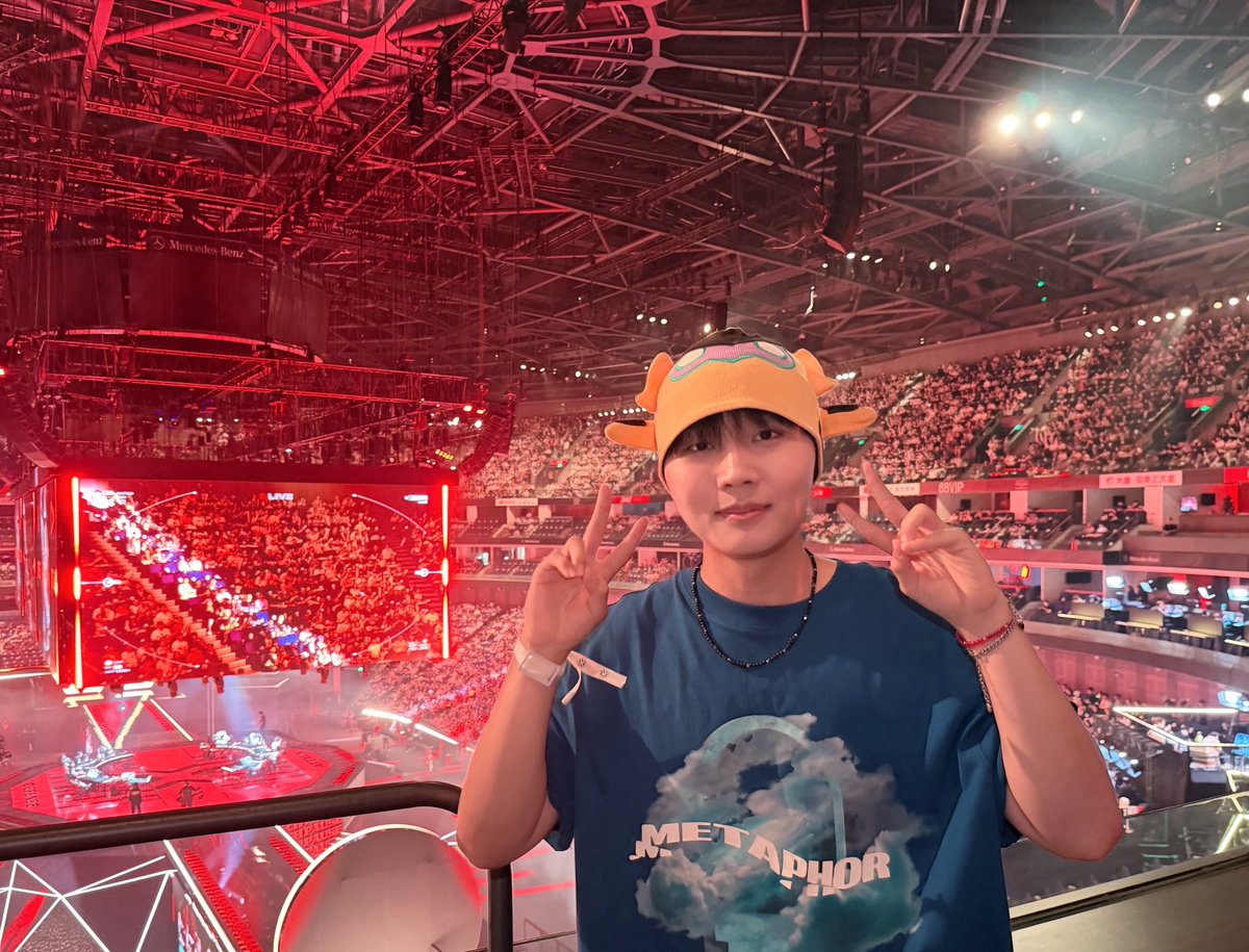HyunminVAL's tweet photo. 🇨🇳 where is new beanie https://t.co/kvfqNVRVR0