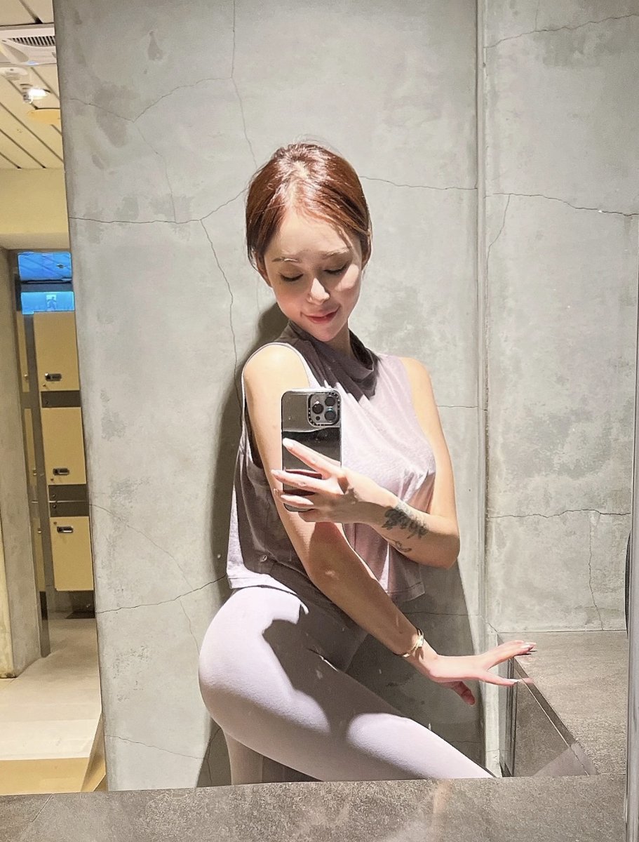 Alexdainty1's tweet photo. 做愛嗎？
台灣台北方向
明天中午去台北
在線找可以打炮的搭子
#台灣  #台北  #在線找  #無門  #可以滴滴 https://t.co/SVGE9Gi4HA