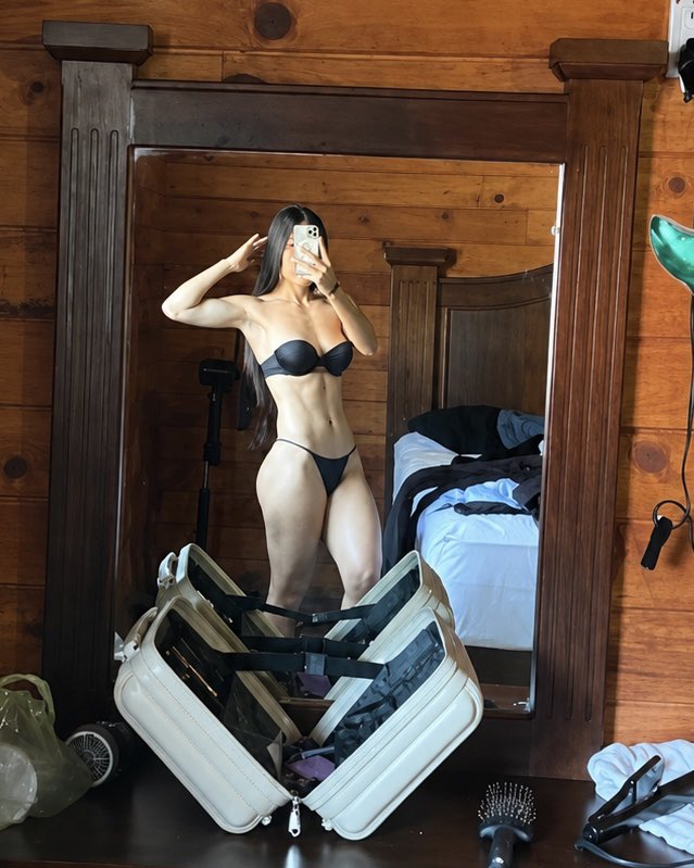 day_castb's tweet photo. Estoy vacía ahora, amores de mi corazón 🥵🔥🔥 https://t.co/8SnRnzLZx4