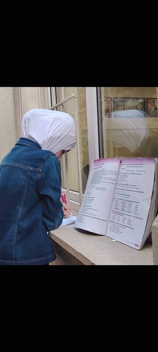 IsmetEnsar's tweet photo. Halkının dini değerlerini hiçe sayıp siyonistlerin yahudilerin kipasını serbest bırakıp Müslüman kesimin örtülü kadınlarına ve kızlarına zulüm ediliyor yasaklar koyuyorlar  Allah'ın laneti üzerinize olsun.
#AzerbaycandaBasörtüsüZulmü
#yağış #afet
#TekTalepANAPARA https://t.co/JmMT6QUSG9