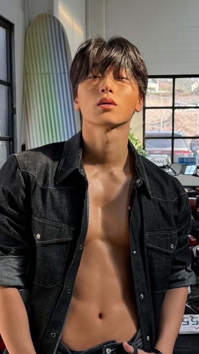 Ariana_cruz07's tweet photo. 1 retweet = 1 voto
1 respuesta = 1 voto 

I vote #ATEEZ for Fan's Choice Male at #2026MAMAVOTE https://t.co/hn6oZC7HRN