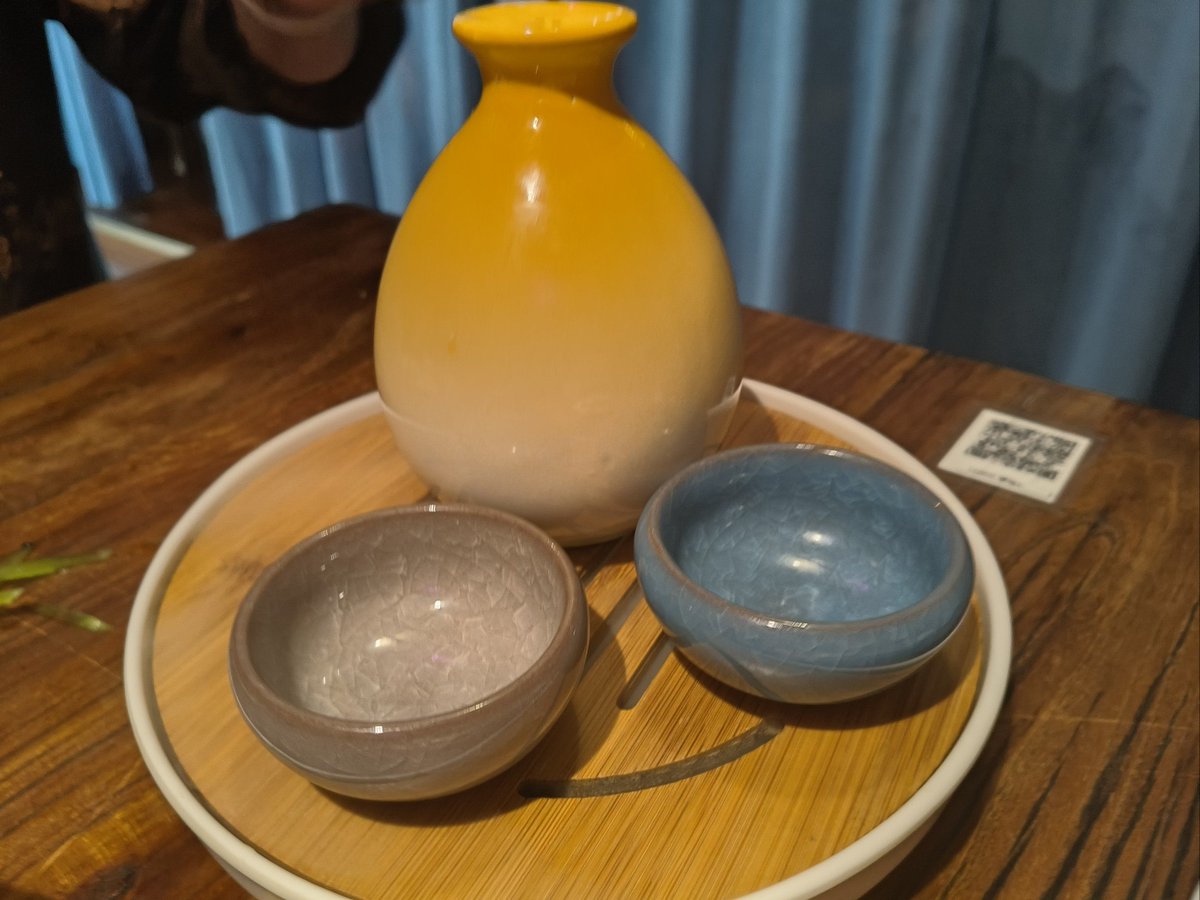 Zynovlr's tweet photo. [Tasting a premium rice wine from Lianghe, crafted with rare yeast strains that perfectly balance sweetness and acidity — a tiny treasure worth savoring slowly.] https://t.co/t4Ztce76I5