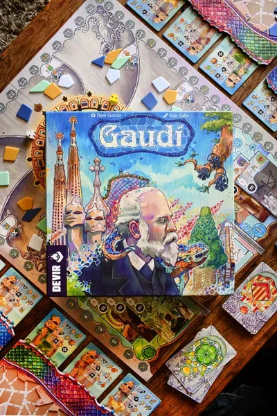 BoardGameJay's tweet photo. In this strategy game build mosaics while balancing 3 point types as only your 2 lowest scoring types count at the end

-Unlimited movement rondel for action selection
-Play cards &amp; arrange tiles on a personal board
-Inspired by Antoni Gaudí

The game is Gaudí https://t.co/Trwm0DJk9i