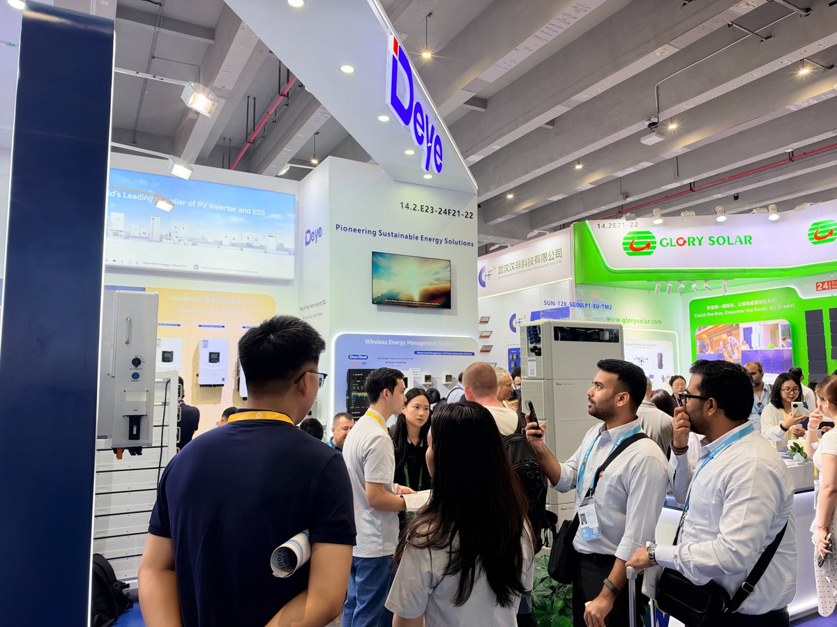 Deye_Inverter__'s tweet photo. 📸 Canton Fair Day 1 Highlights! 
Great to meet global clients &amp; partners. Deye exhibits our latest all-in-one energy storage system, offering easy installation and intelligent energy control. Stop by Hall14.2 E23-24&amp;F21-22. 
#Deye #CantonFair2026 #ESS #SolarEnergy https://t.co/kGQPaDNJlv