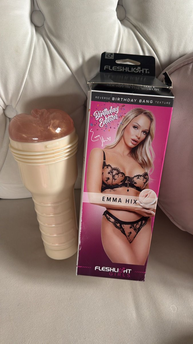 EMMAHIXOFFICIAL's tweet photo. My birthday edition fleshlight is only in stock for another couple weeks!! 🎉🥳🎂 hurry get yours 👇🏻
https://t.co/2kmwoiAnR1

@fleshlight https://t.co/g87dEsisZF