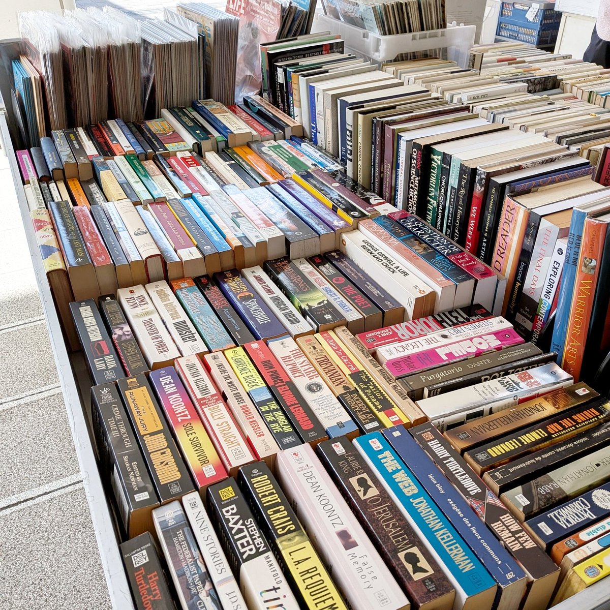 wagtail_books's tweet photo. 朝一で並べてきました。

秋の港北古書フェア、本日からスタートです。

#古本市
#港北古書フェア
#センター南
#横浜 https://t.co/ZYpMAuW25d