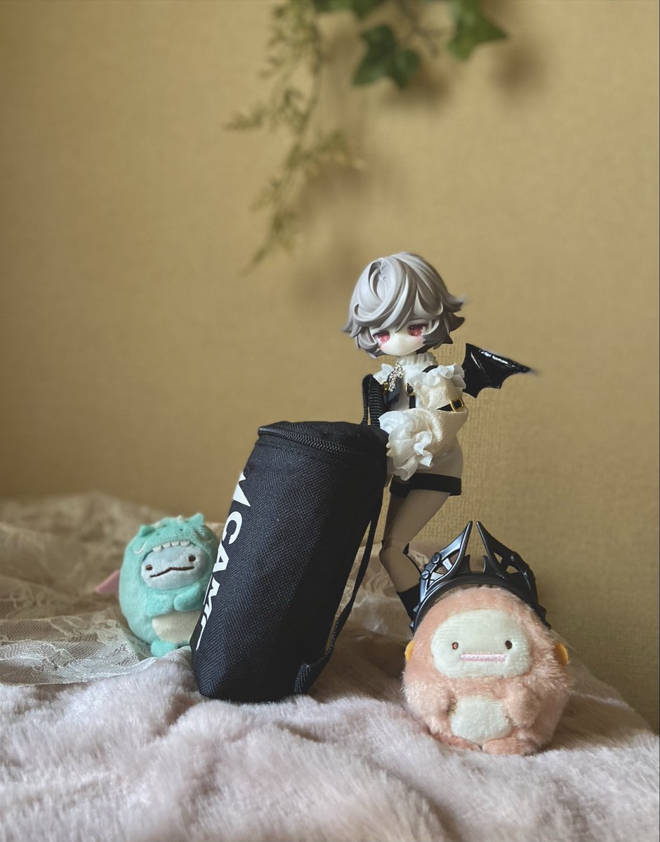 3nochano3's tweet photo. そこのキミ達ー、ちょっとこっちで話聞こうか👮🏼？

#おはドル #うちのこかわいい 
#ルナロア https://t.co/Qfzxs3olYm