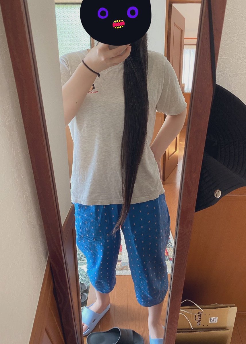 yu_minotubuyaki's tweet photo. 生まれてから(?)21年間髪を切った事ない女性のポストを見たのですが、3年でこの長さってワイもしかして髪伸びるの速い？
←2023                        2026  → https://t.co/6fj1Q9u9mj