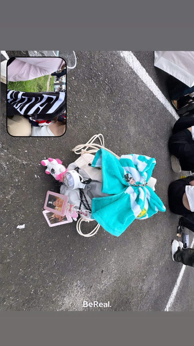 Nene68639536's tweet photo. 🍀幸せ記録②
初フェスの友達と一緒に行った!

#MAZZEL #フェストイナズマ https://t.co/vqDfbubYdg