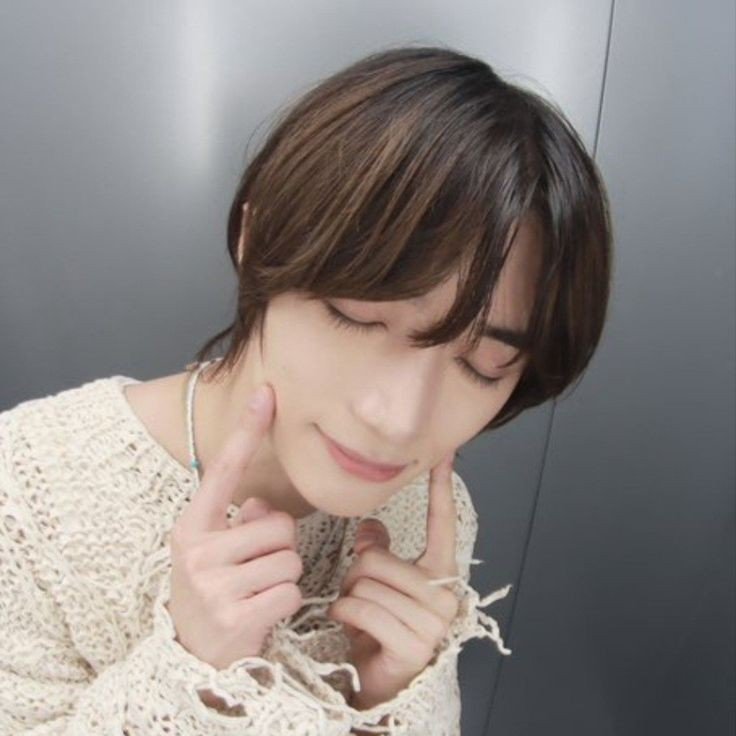 lovedaisy011's tweet photo. @TXTChartData I vote #tomorrowxtogetherI for Fan’s Choice Male at #2026MAMAVOTE @TXT_members @TXT_bighit @MnetMAMA https://t.co/1guOc8Hg2u