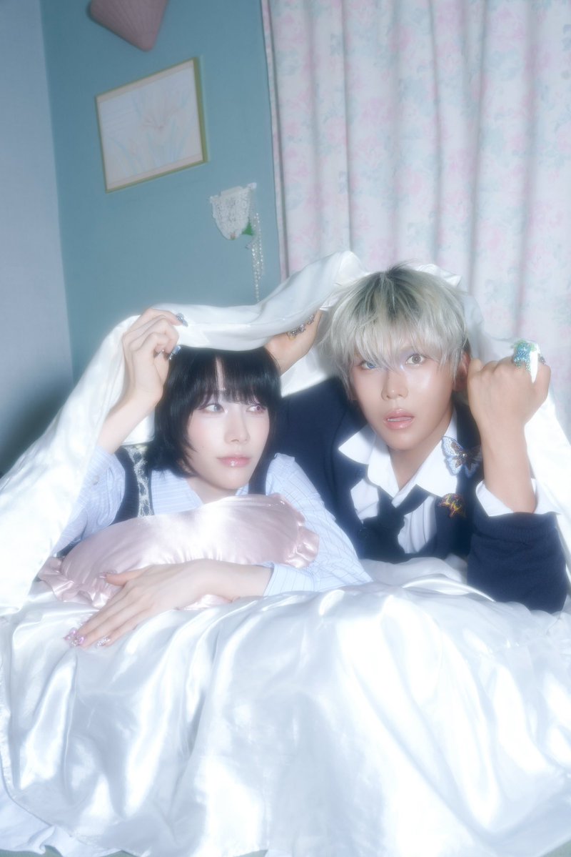 fuzziiwuzzii_'s tweet photo. I FUCKING YELPED I WASNOT EXPECTINF THEM IN BED TOGEYHEHR !?;???!;???:$&amp;:!/? https://t.co/AIrBiVDeTH