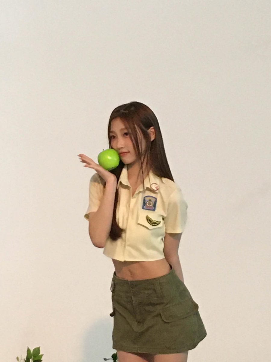 USPEER_official's tweet photo. 유스티야~~ 500일 너무너무 축하합니다😍
유스티와 함께 500일을 보낼 수 있어서
너무 든든했고 하루 하루 엄청난 힘이 되었어요💪
감사합니다ㅎㅎ
유스피어 데뷔한 게 엊그제 같은데
벌써... 500일이라니 뭔가 기분 이상하다🥹
앞으로도 멋지고 예쁘고 귀엽고 잘하고 열심히하는 유스피어 모습 보여드릴테니까요!
잘 부탁드리겠습니다😚
또 만약 유스티가 힘이 들 때면?!
제가 유스티의 비타민이 될게요 으쌰🔥🔥 
힘내자!!!
오늘 하루도 좋은 하루 보내요ㅎㅎ

#ROA #로아 
#USPEER #유스피어