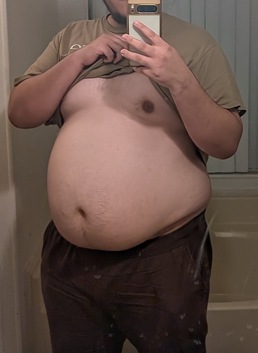 borosbelly's tweet photo. when covid hits vs now https://t.co/NBgMqwLo2H