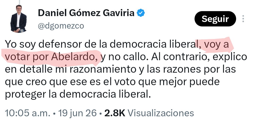 TefaOstios's tweet photo. 🙄Otro que votó por Abelardo y ahora quiere posar de indignado. ¡Descarados e infames! ¿No era que con Abelardo se iba a proteger la "democracia liberal", señor @dgomezco? Por favor, explíquenos, con ese mismo razonamiento que defendía, ¿por qué está pasando esto, si usted estaba tan seguro de que Abelardo protegería la diferencia? Lo leo…