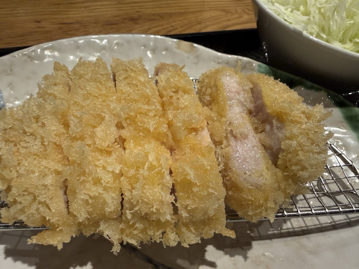ringonarando's tweet photo. お昼はトンカツをいただきます
これで精力つけて頑張らなきゃ https://t.co/qSyvoY1CJn