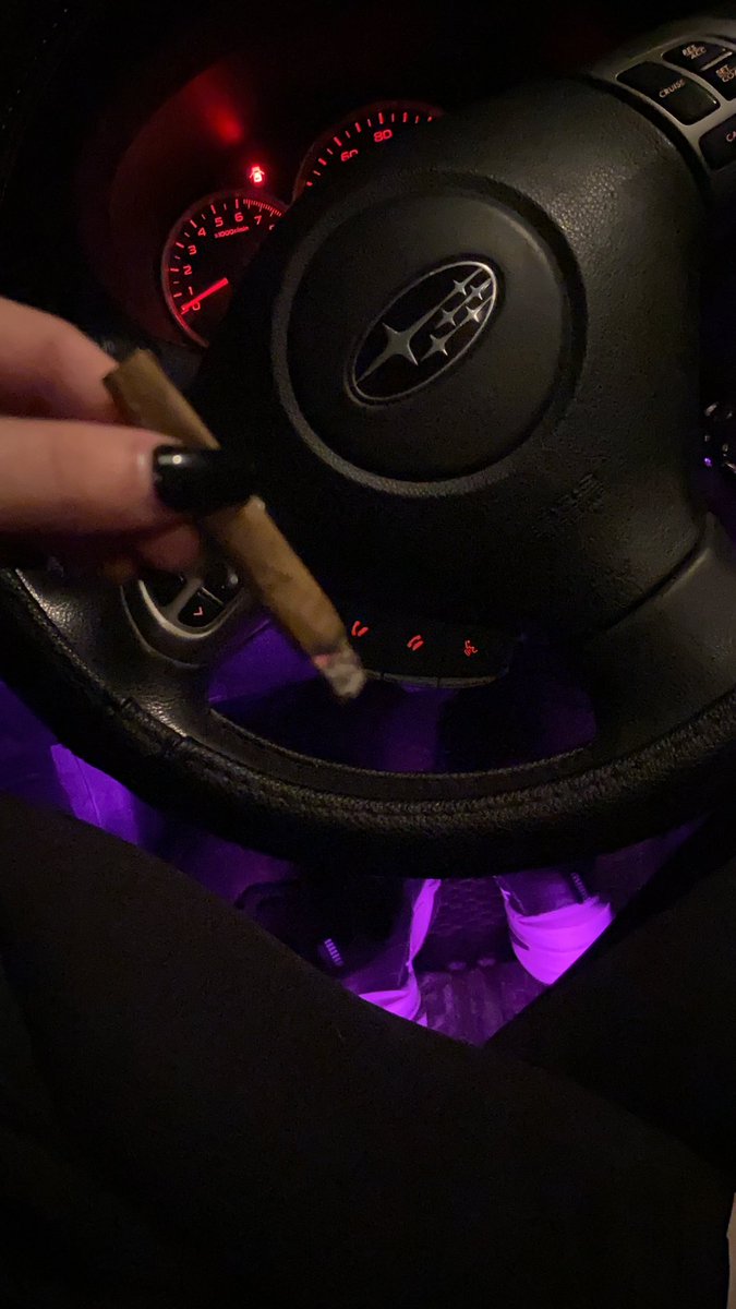 seattle2344's tweet photo. Late-night vibes  Who’s up? Slide in my DMs.

#WashingtonState #Seattle #Tacoma #kent #Renton #Olympia #Everett #Auburn #Puyallup #Redmong #lakewood #bellingham #marysville #NSFW
#seattlefreaks #Bellevue https://t.co/mgTnpFGIBy