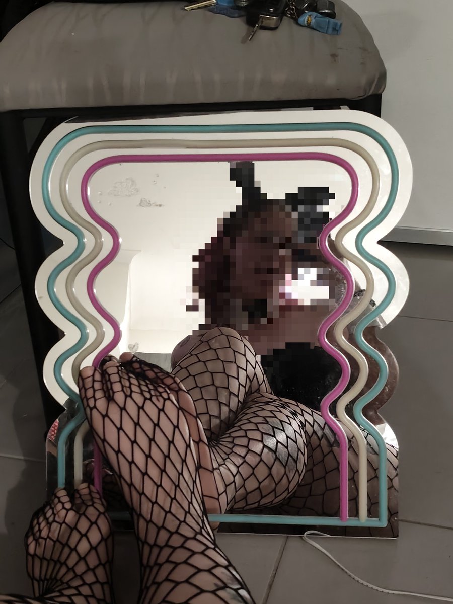 StardustsSideX's tweet photo. Who's into bunny girls! 
I'm #sellingbodyformoney DM me for pics

#buyingcontent #throne #playboy #bunny #onlyfans https://t.co/l3qsqs1S3a