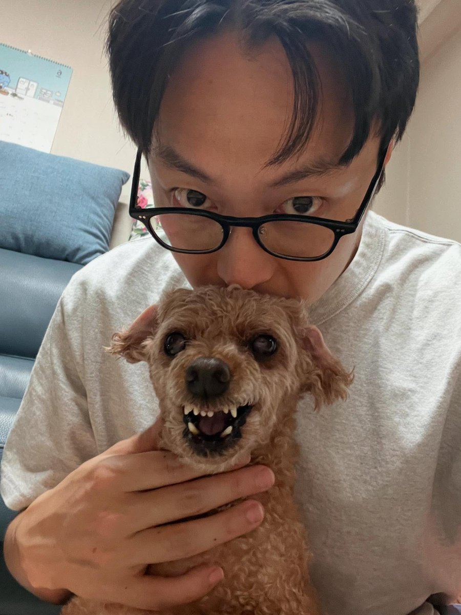 F00ho's tweet photo. 눈컴퍼니 미감 s엠 h이브 뺨치는 눈컴퍼니님
시그 만들어주세요,
포카 한 10장 넣어주셈!! https://t.co/EAgIHYt79U