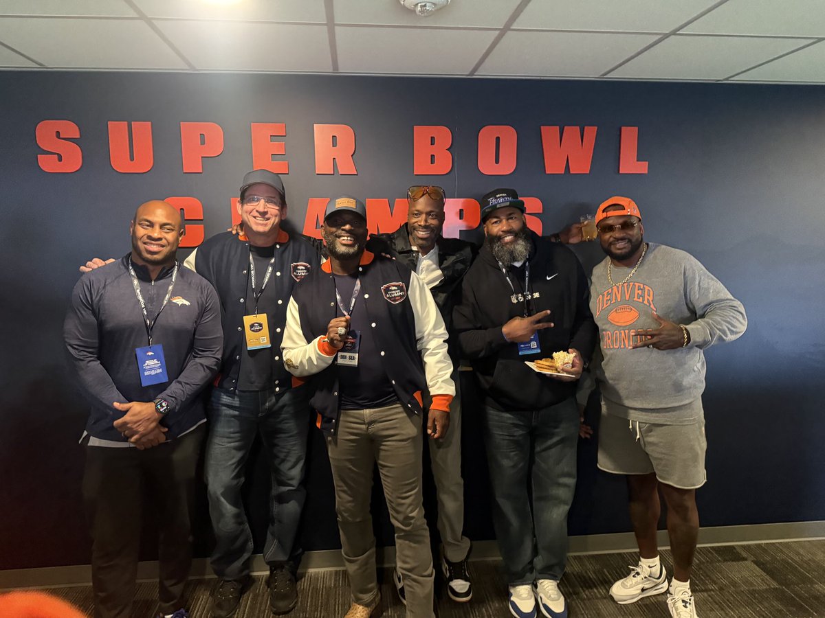 87ed's tweet photo. Won the toss (both of them, haha) 🤣 Won the game! Always special to be back in Broncos Country! 🏈🧡💙 https://t.co/jQFI8UYMXM