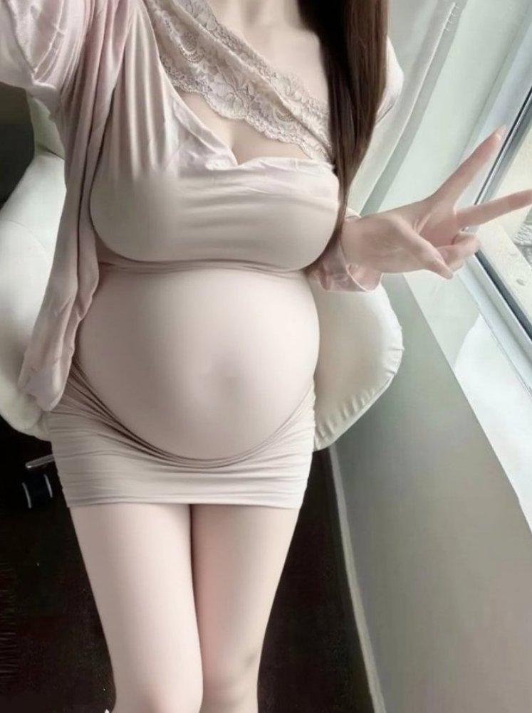 Mike32004745101's tweet photo. 妊婦なのに締め付け強いって言われてるんるん♪ https://t.co/J7ZpxWFn2n