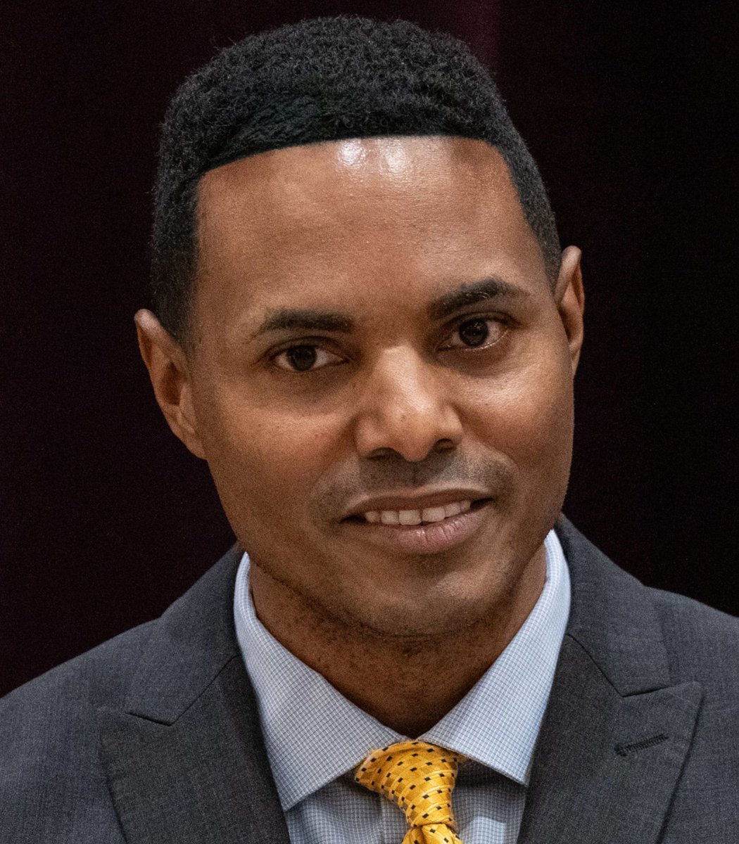 pubity's tweet photo. US Congressman Ritchie Torres has introduced the 'Power to the Players Act', a new set of laws that would make sure gamers actually own the games they buy.

It'd make revoking digital ownership of games illegal and force all games to function even if servers go down. https://t.co/guPEcYBtbX