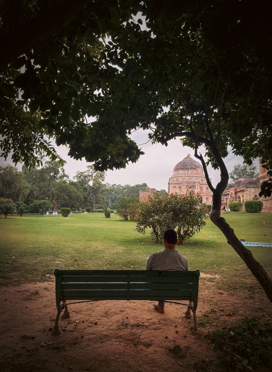 ExploreWithRoy's tweet photo. Delhi &amp; how! 😍❤️

#photography #delhi #friday #shotoniphone @Apple https://t.co/b18BgLZK79