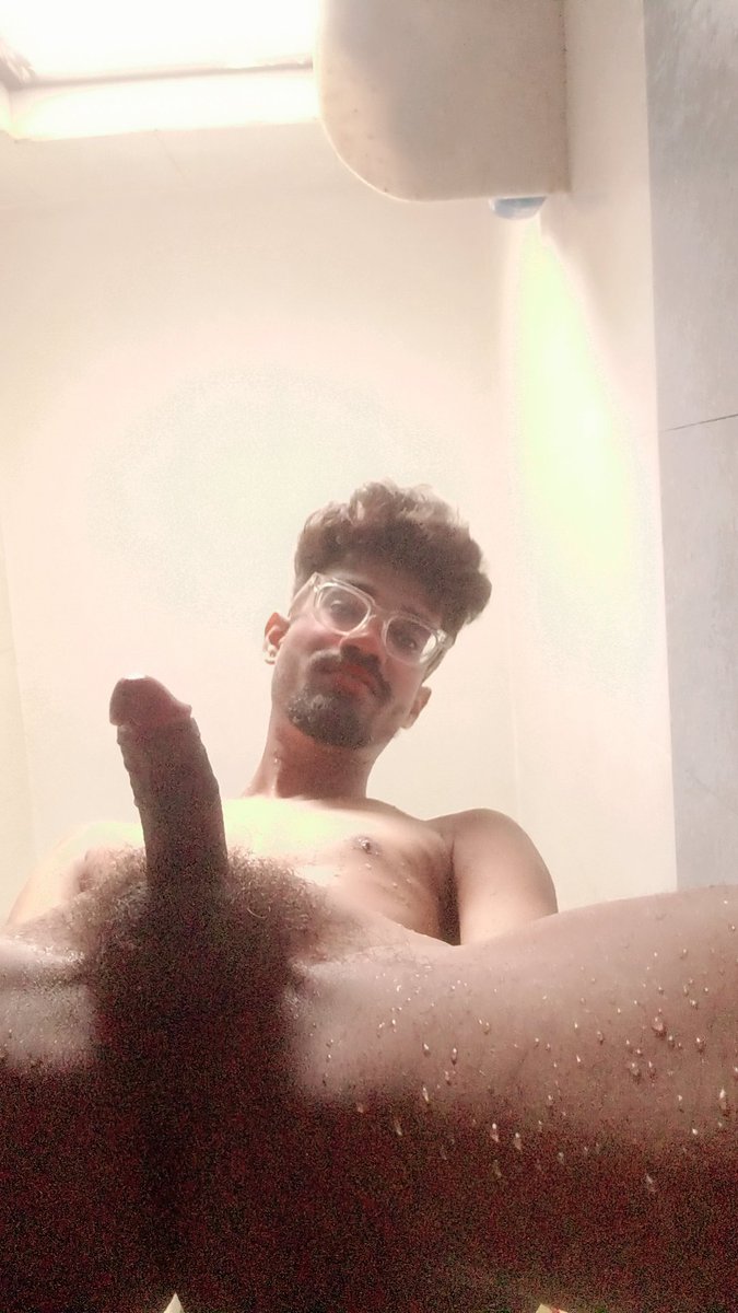 desiadityaa's tweet photo. I m back guys after many days😁 Retweet if u wanna see more of mine💦 @Vengat71520794 @hot_Tamilguy @Abhijit76272177 @asshitot @Bodyartist69 @Arnjuroy @Desi_atharv @Tamilgay69 @ThickFreak97 @DjRudra74041 @Eyekill009393 @Lovelyg56755317 @upenxstar https://t.co/Hzz6wuyfa4