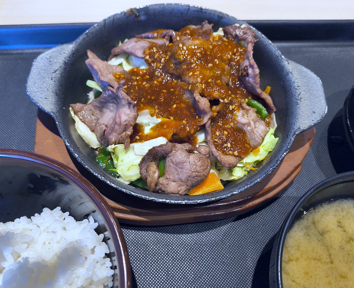 gi20n's tweet photo. 松のやにて、ジンギスカン定食を！ https://t.co/xOkTaFQRxF