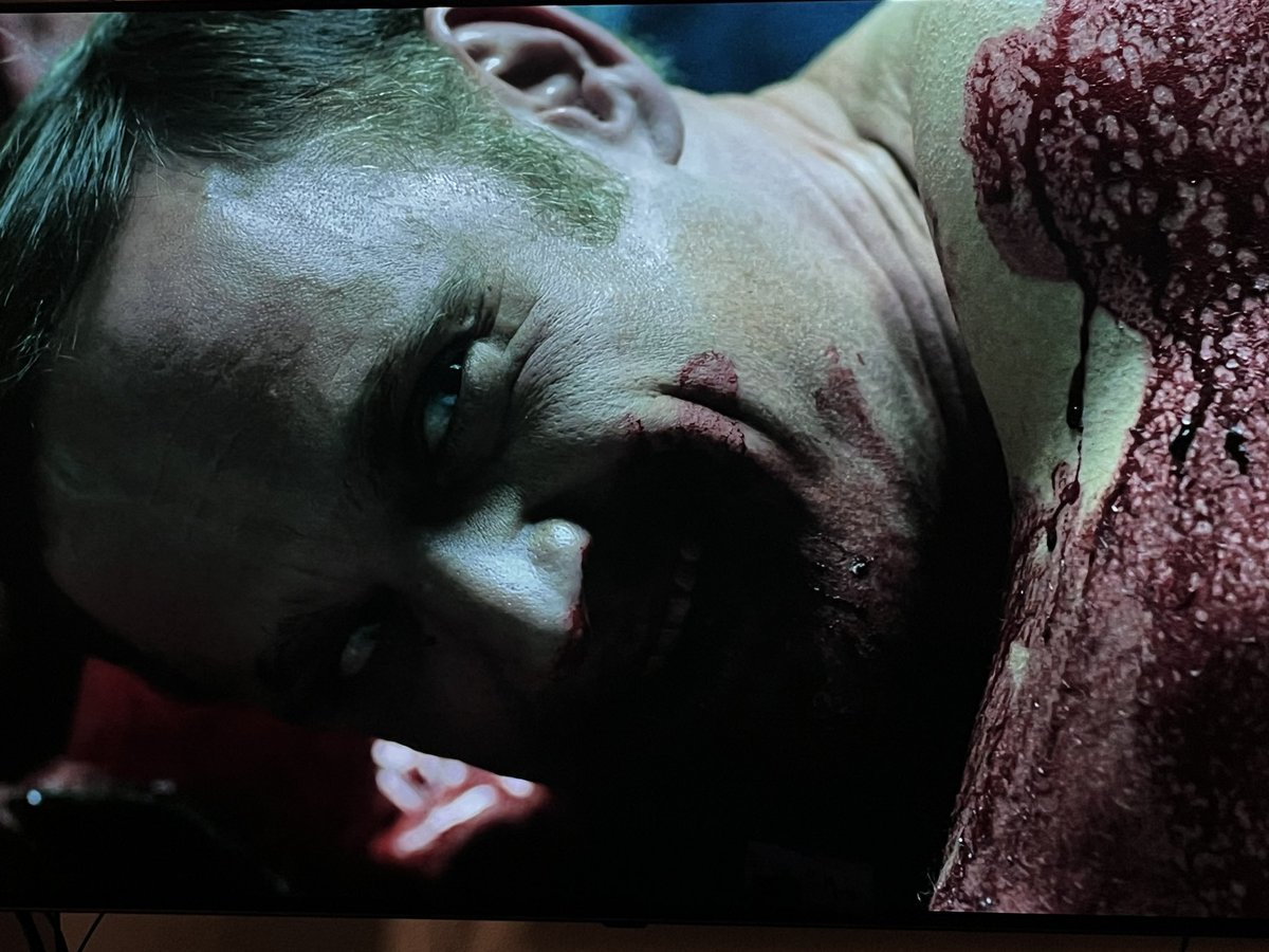 ViewtifulJoeJG's tweet photo. Very Hannibal coded scene https://t.co/sQMALp8IyE