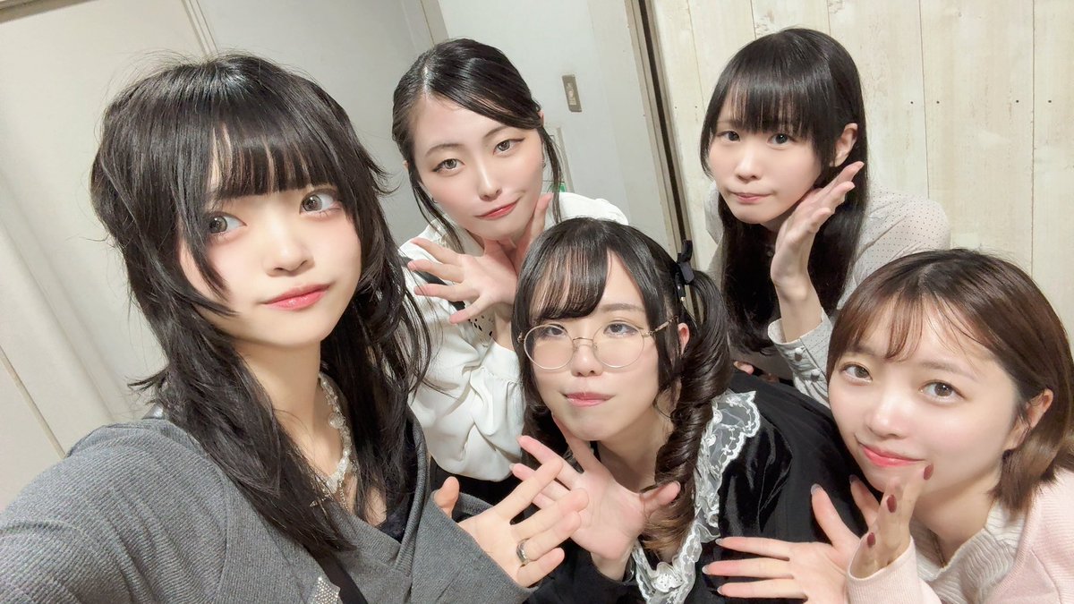misao_komorebi's tweet photo. お待たせいたしました！
許可を得ましたので写真をアップします。
わがままに付き合って一緒にファミリーレストランへ行ってくださった皆さまありがとうございました♡ https://t.co/kgAvWclC5D