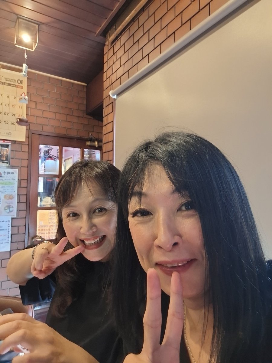 marukomariya's tweet photo. 歌のレッスン終わってキューティーさんとランチ☀️🍴

美味しくてご飯おかわりしちゃった😋

副菜が沢山あるから嬉しいな

この後記者会見です https://t.co/Ihmx89RrtS