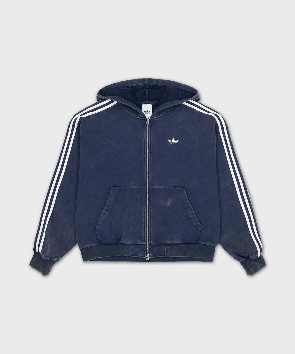 Littleminn's tweet photo. Eunseok x Adidas Musinsa Edition

♡ Washed Zip-up Hoodie มีให้เลือก 3 สี
♡ เริ่มกดสินค้าวันที่ 19/10

เรารับพรีออเดอร์นะคะ ขอรอดูวันที่ 19 อีกทีเผื่อมีส่วนลดจากเมมเบอร์ musinsa เพิ่มเติมค่า รับกดแบบส่งรอบแอร์/รอบเรือเลยค่ะ #ตลาดนัดRIIZE https://t.co/cxhOwjsI7N